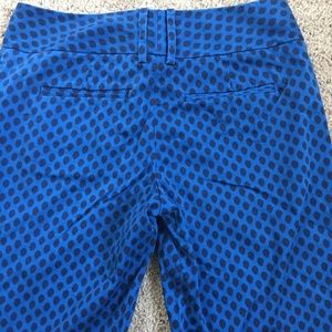 Outback blue and back shorts for casual look